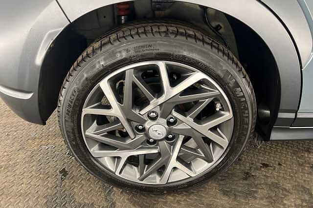 Hyundai KONA 1.6 GDi Hybrid Ultimate 5dr DCT Jungle Green