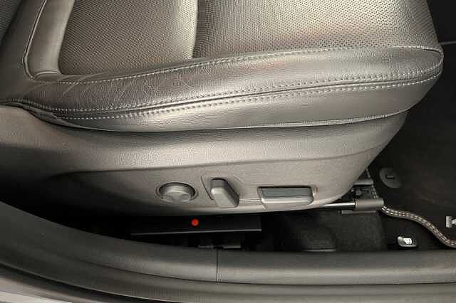 Hyundai KONA 1.6 GDi Hybrid Ultimate 5dr DCT Jungle Green