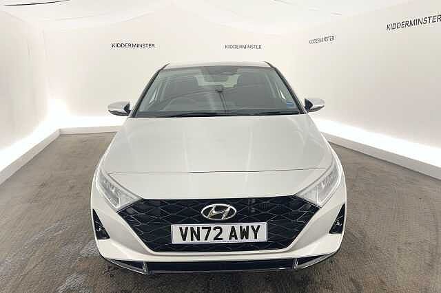 Hyundai I20 1.0T GDi 48V MHD Premium 5dr DCT Sleek Silver