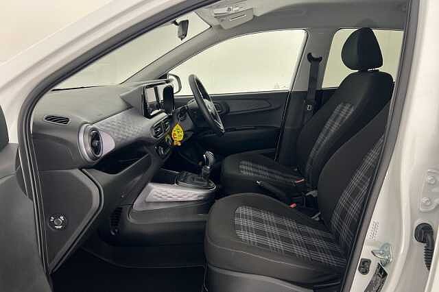 Hyundai i10 1.0 (63ps) Premium Auto