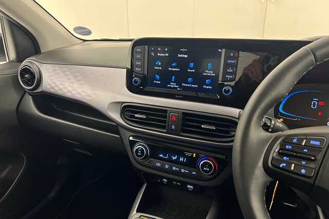 Hyundai i10 1.0 (63ps) Premium Auto