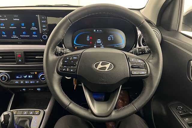 Hyundai i10 1.0 (63ps) Premium Auto