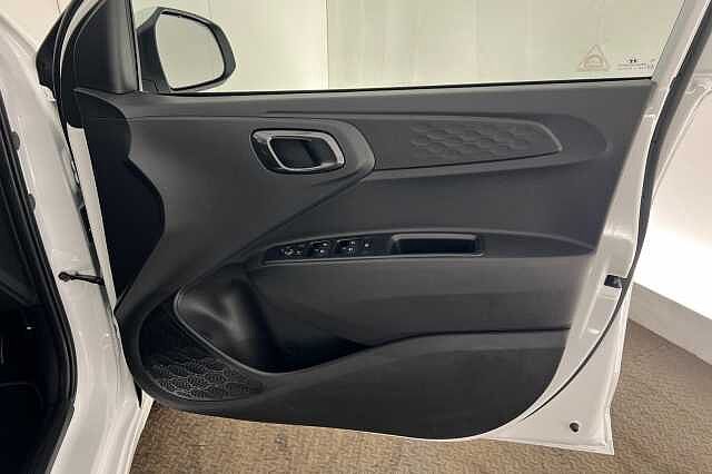 Hyundai i10 1.0 (63ps) Premium Auto