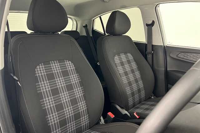 Hyundai i10 1.0 (63ps) Premium Auto