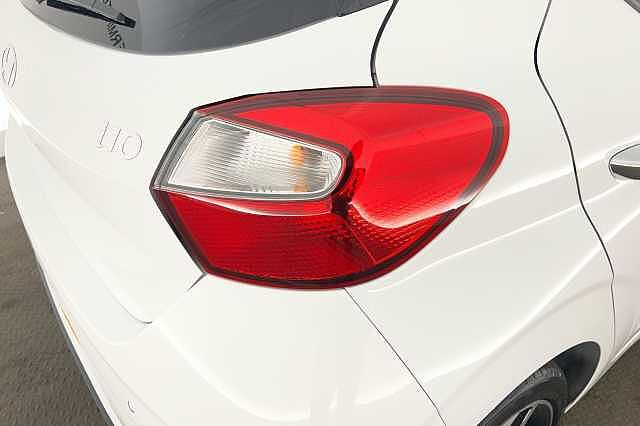 Hyundai i10 1.0 (63ps) Premium Auto