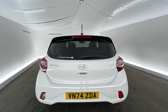 Hyundai i10 1.0 (63ps) Premium Auto