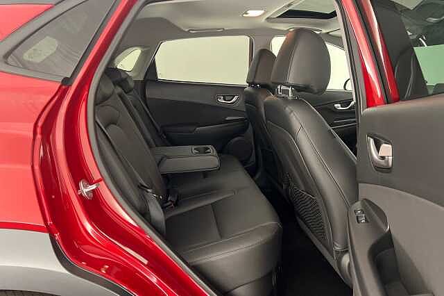 Hyundai KONA 1.6 GDi Hybrid Ultimate 5dr DCT Pulse Red