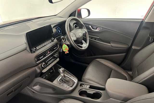 Hyundai KONA 1.6 GDi Hybrid Ultimate 5dr DCT Pulse Red