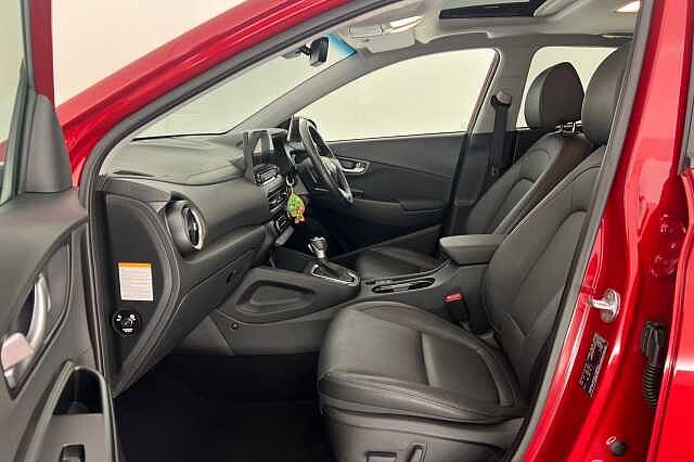 Hyundai KONA 1.6 GDi Hybrid Ultimate 5dr DCT Pulse Red