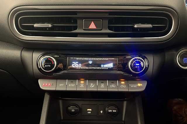 Hyundai KONA 1.6 GDi Hybrid Ultimate 5dr DCT Pulse Red