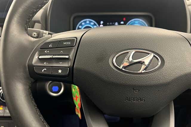 Hyundai KONA 1.6 GDi Hybrid Ultimate 5dr DCT Pulse Red