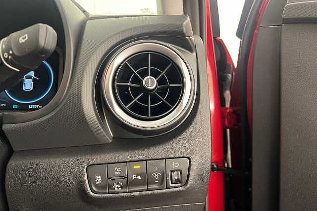 Hyundai KONA 1.6 GDi Hybrid Ultimate 5dr DCT Pulse Red