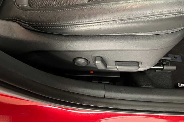 Hyundai KONA 1.6 GDi Hybrid Ultimate 5dr DCT Pulse Red