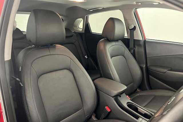 Hyundai KONA 1.6 GDi Hybrid Ultimate 5dr DCT Pulse Red