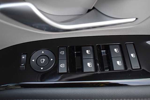 Hyundai TUCSON 1.6T Hybrid Ultimate 5dr Auto