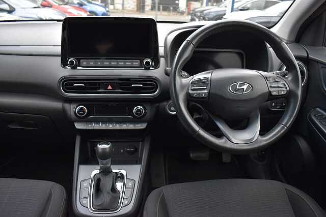 Hyundai KONA 1.6 GDi Hybrid Premium 5dr DCT Red