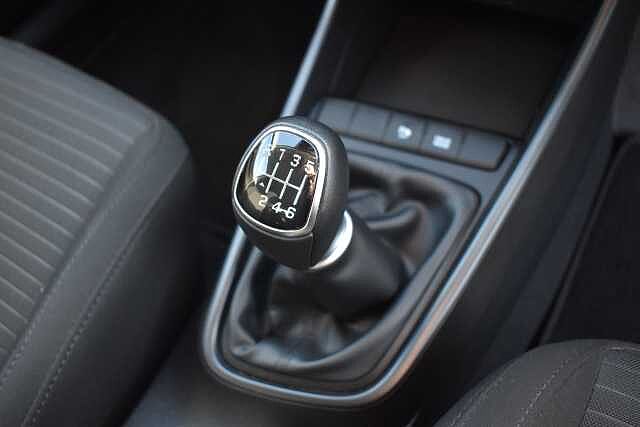 Hyundai I20 1.0T GDi 48V MHD SE Connect 5dr White