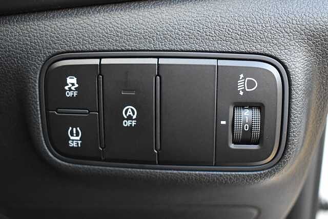 Hyundai I20 1.0T GDi 48V MHD SE Connect 5dr White