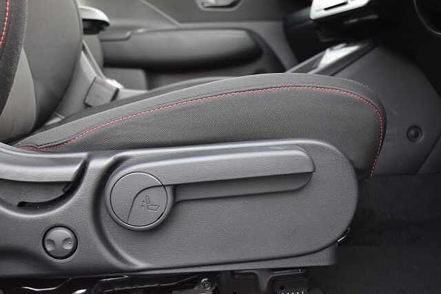 Hyundai KONA 1.6T 138 N Line 5dr DCT White