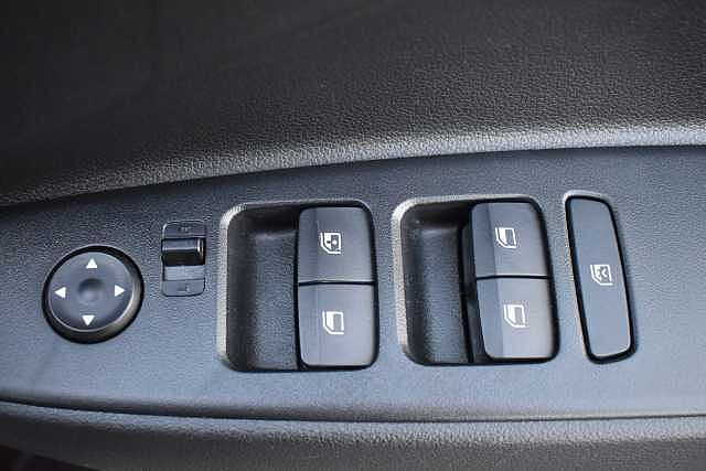 Hyundai i10 1.0 MPi SE Connect 5dr