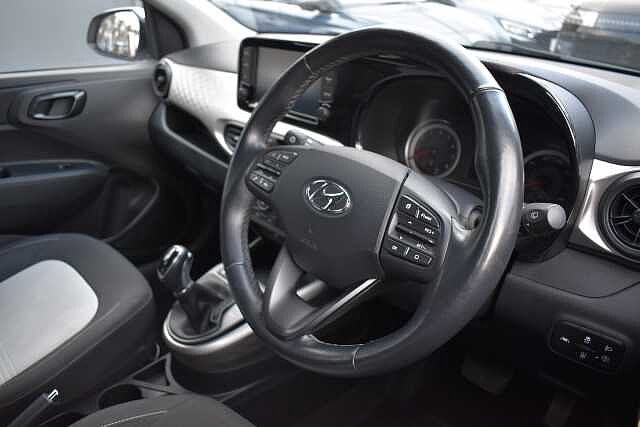 Hyundai I10 1.2 MPi Premium 5dr Auto White
