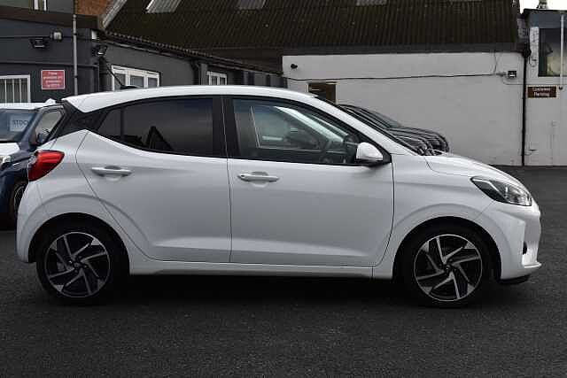 Hyundai I10 1.2 MPi Premium 5dr Auto White