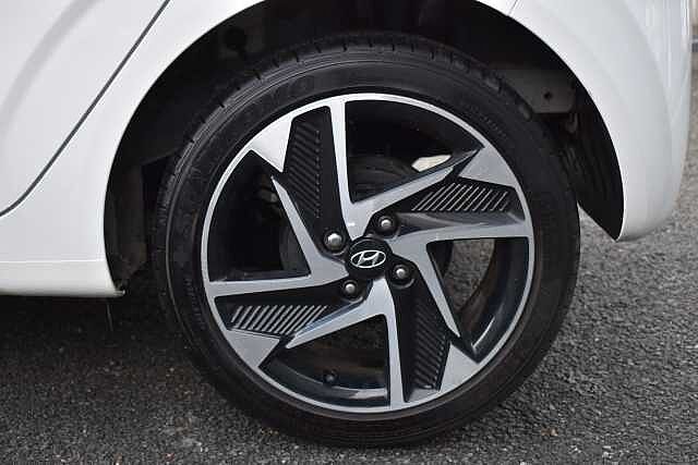 Hyundai I10 1.2 MPi Premium 5dr Auto White