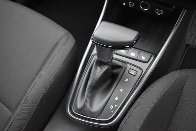 Hyundai i20 1.0T GDi 90 Tech Line 5dr DCT