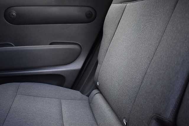 Hyundai INSTER 85kW 02 49kWh 5dr Auto Black