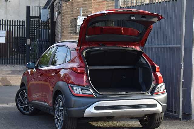 Hyundai KONA 1.6 GDi Hybrid Premium 5dr DCT Pulse Red