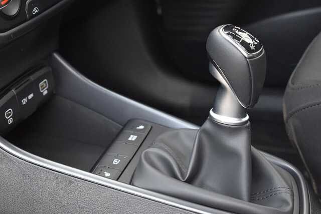Hyundai i20 1.0T GDi 90 Black Line 5dr