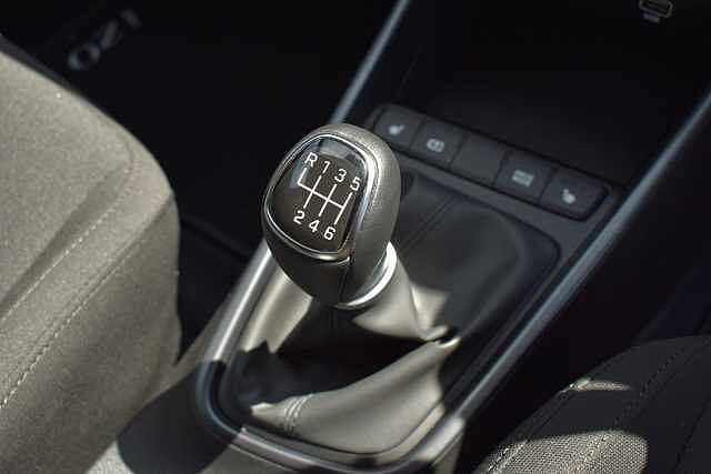 Hyundai i20 1.0T GDi 90 Black Line 5dr