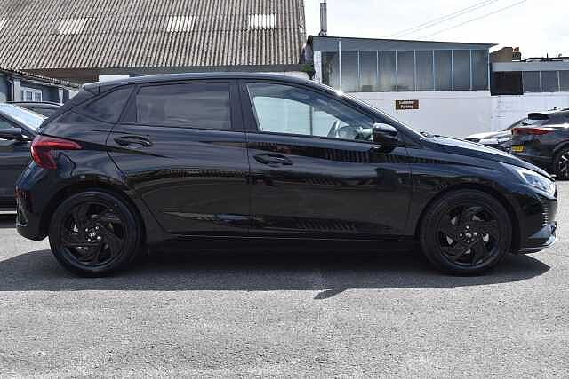 Hyundai i20 1.0T GDi 90 Black Line 5dr