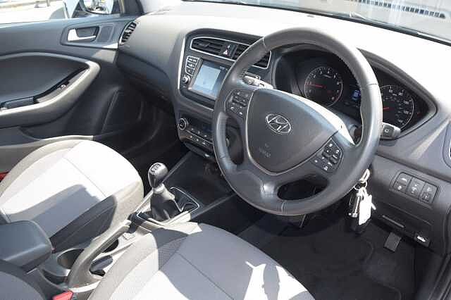 Hyundai i20 5 Door 1.2 MPi (84ps) Premium Nav