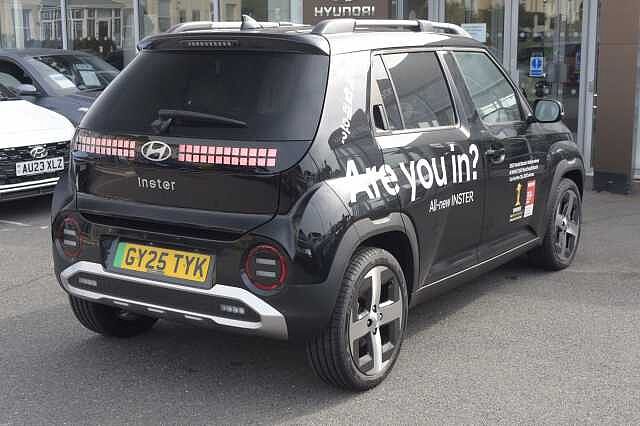 Hyundai INSTER 85kW 02 49kWh 5dr Auto Black