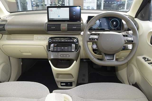 Hyundai INSTER 85kW 02 49kWh 5dr Auto Black