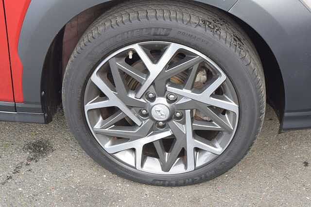 Hyundai KONA 1.6 GDi Hybrid Ultimate 5dr DCT Red