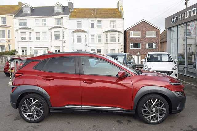 Hyundai KONA 1.6 GDi Hybrid Ultimate 5dr DCT Red