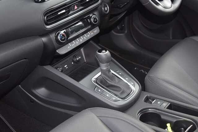 Hyundai KONA 1.6 GDi Hybrid Ultimate 5dr DCT Red