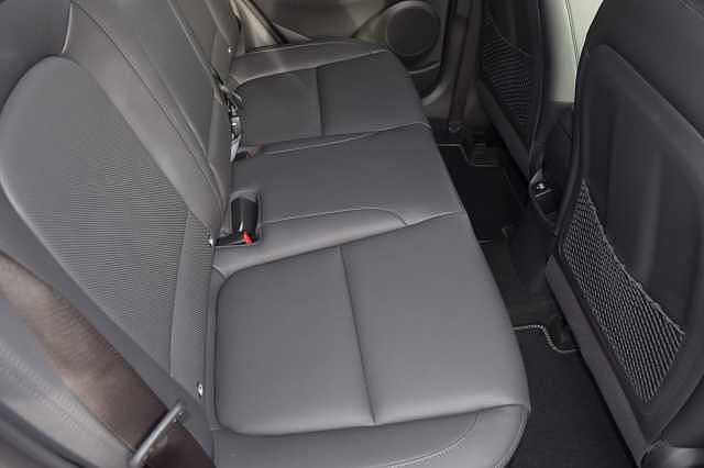 Hyundai KONA 1.6 GDi Hybrid Ultimate 5dr DCT Red