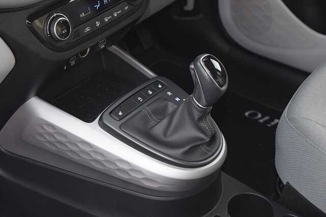 Hyundai I10 1.2 MPi Premium 5dr Auto White