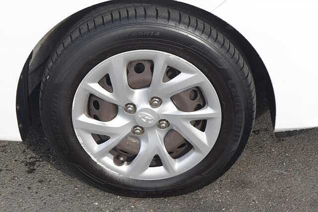 Hyundai I10 1.0 SE 5dr White