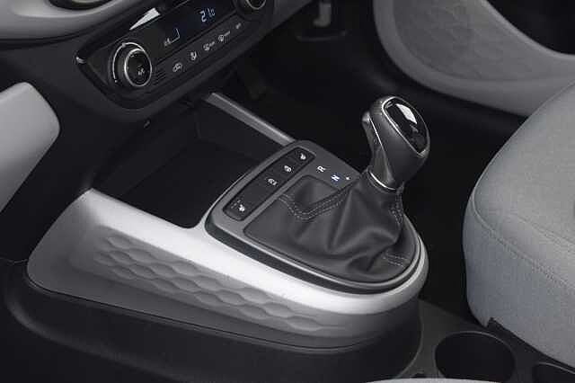 Hyundai i10 1.2 MPi Premium 5dr Auto