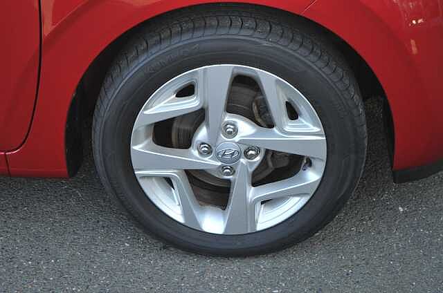 Hyundai I10 1.0 MPi SE Connect 5dr Red