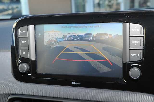 Hyundai I10 1.0 MPi SE Connect 5dr Red