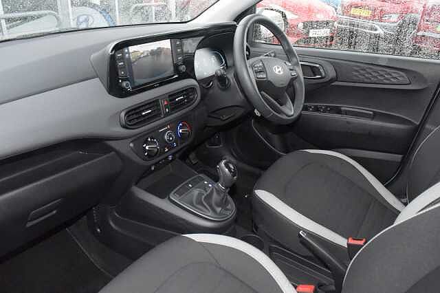 Hyundai i10 1.2 Advance 5dr Auto