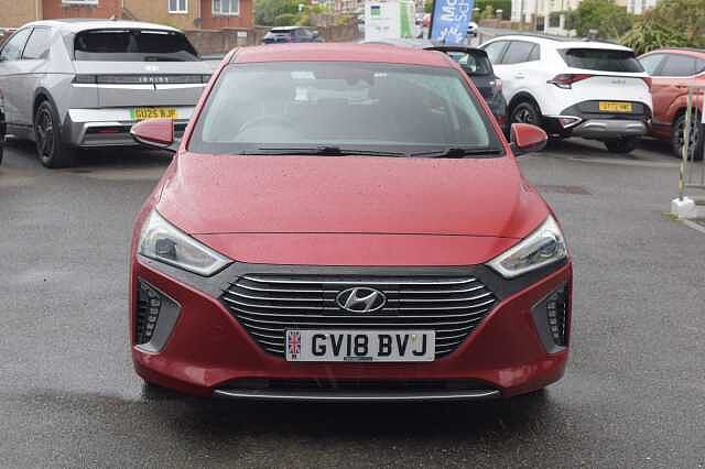 Hyundai IONIQ 1.6 GDi Hybrid Premium 5dr DCT Red