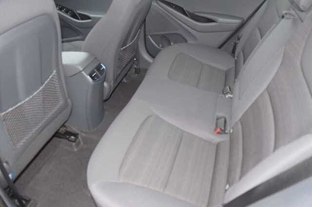 Hyundai IONIQ 1.6 GDi Hybrid Premium 5dr DCT Red
