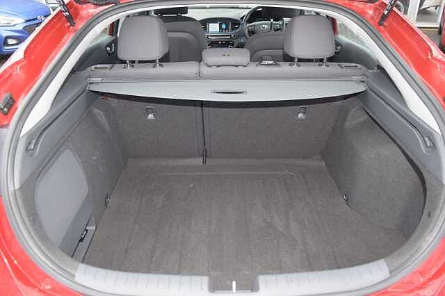 Hyundai IONIQ 1.6 GDi Hybrid Premium 5dr DCT Red