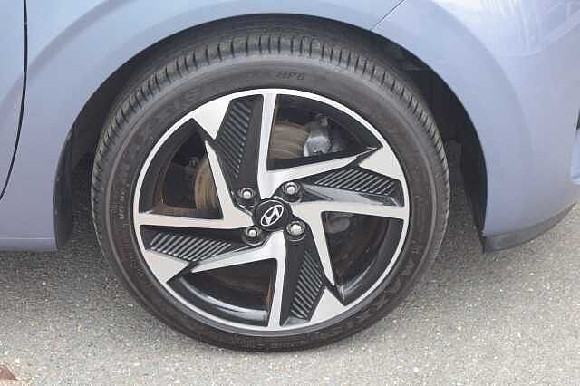 Hyundai i10 1.2 [79] Premium 5dr Auto [Nav]